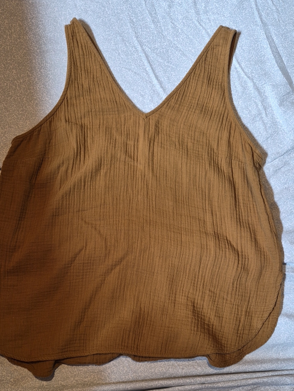 Old Navy Ribbed V-Neck Tank Top — Caramel Brown
